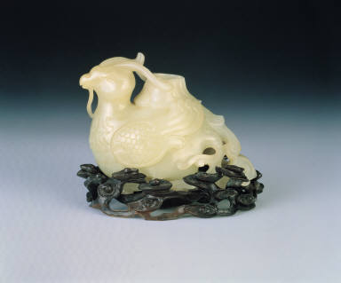 Jade carving in the form of the mystical rooster from heaven