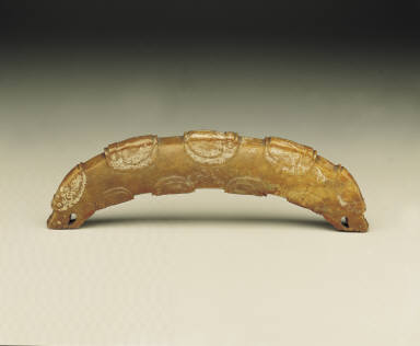 Jade huang with dragon decor