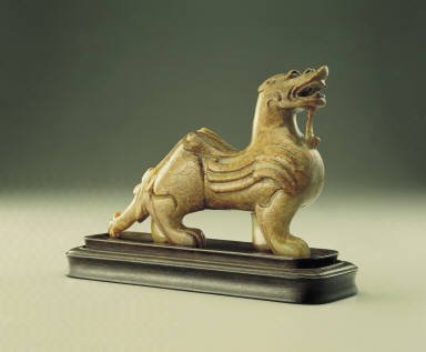 Chimera(bi-xie), Jade amulet in the shape of a winged beast