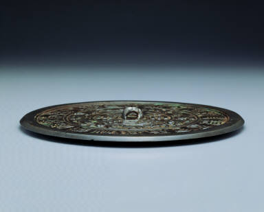 Bronze mirror with Eight Triagrams decor