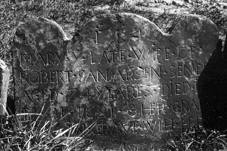 Sandarsen, Mary