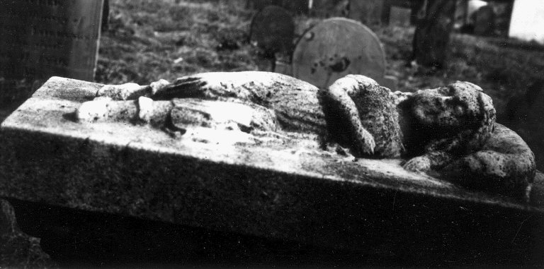 Holsington, Anna Day